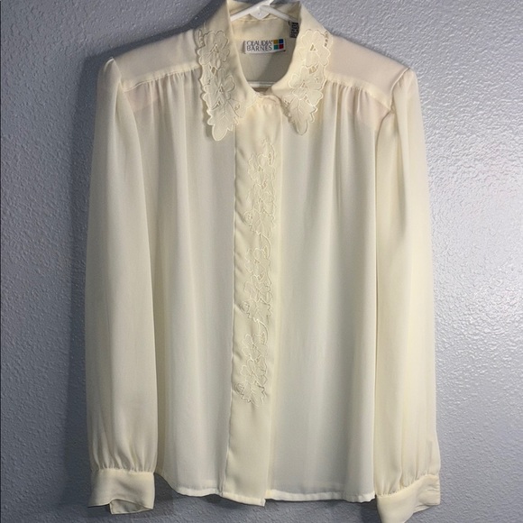 Vintage Claudia Barnes Blouse | Lace Collar & Shoulder Pads | Made in Korea - Picture 6 of 8